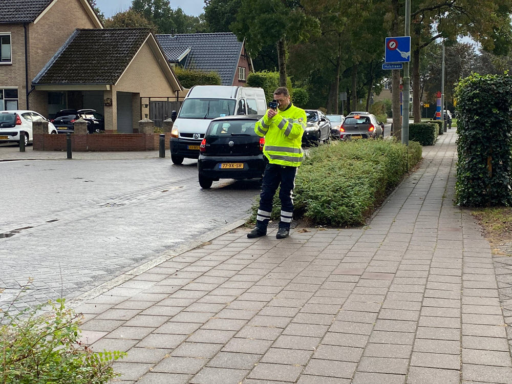 Laseren politie agent Varenlaan Ermelo