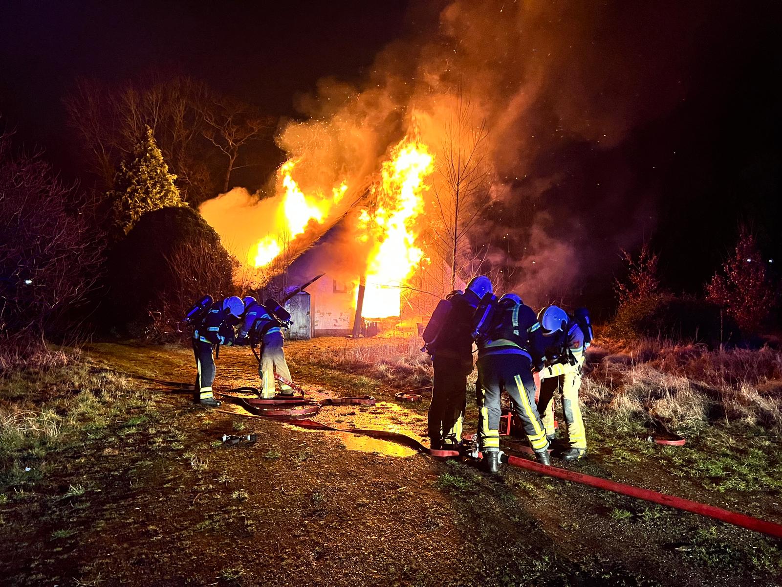 Brand leegstaande boerderij Ermelo