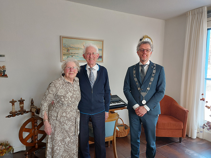 Echtpaar Verhoeks 65 jaar getrouwd Ermelo
