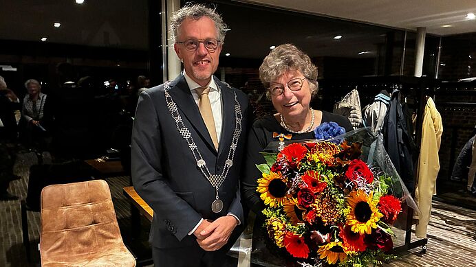 Koninklijke Onderscheiding voor mevrouw Janny van Loo-van der Kolk