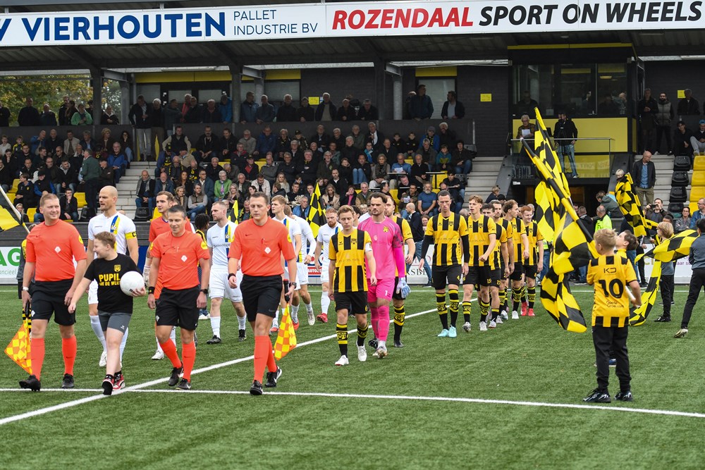 DVS 33 Ermelo tegen Staphorst