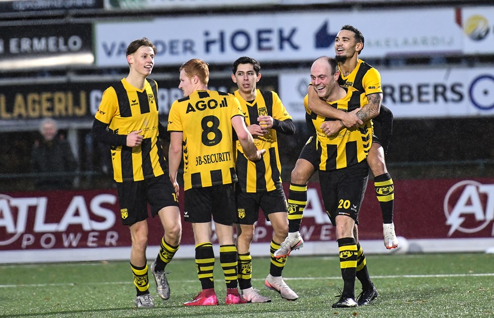 Eemdijk tegen DVS 33 Ermelo