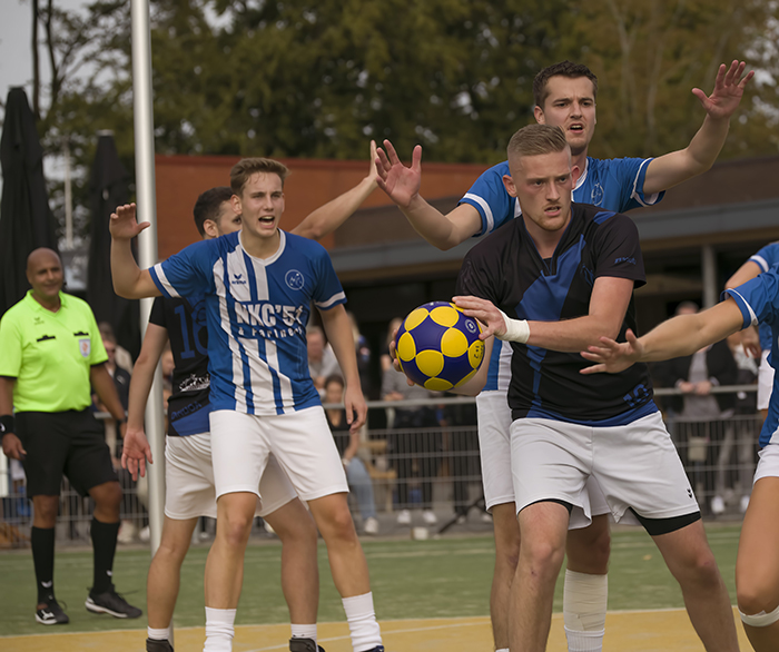 NKC'51 tegen Dindoa Ermelo