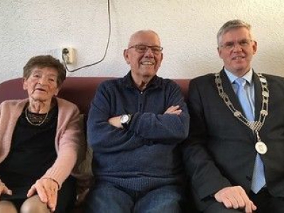 Echtpaar Van Enk 60 jaar getrouwd