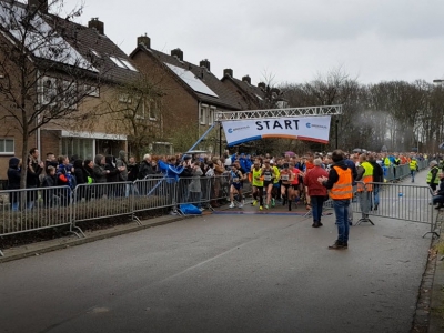 Halve marathon Harderwijk eindigt in drama: lopers verkeerde kant op