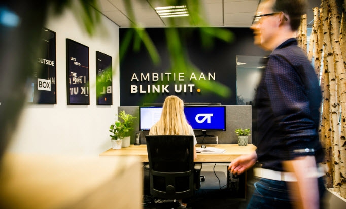 Zet je digitale AMBITIE AAN. En BLINK UIT. Met OrangeTalent, full-service digitaal bureau