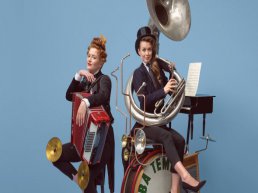 Maartje & Kine met ‘Hoge Noot’