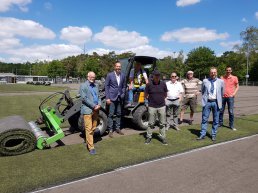 Start vervanging kunstgrasvelden bij DVS’33 en EFC’58