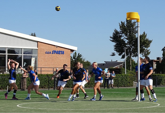 Dindoa Ermelo laat punten liggen in uitwedstrijd tegen Sparta Zwolle; 20 – 18 (wedstrijdverslag) - E