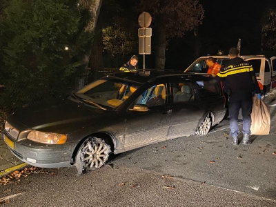 Automobilist aangehouden met volledig kapotgereden banden in Ermelo