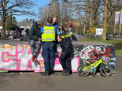 Jongetje komt lelijk ten val op skatepark in Ermelo