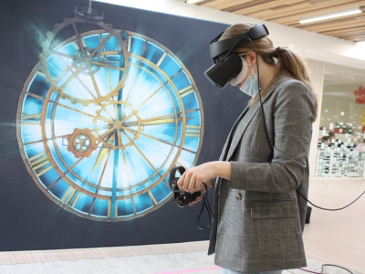 Christelijk College Groevenbeek: met een VR-bril in een tijdmachine stappen