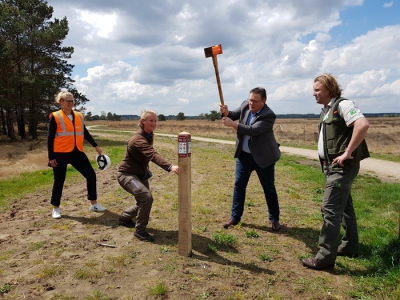 Nieuwe bewegwijzering voor ruiters in Ermelo en Nunspeet