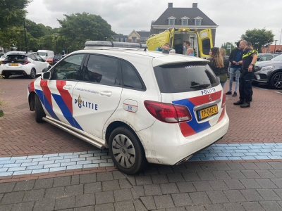 Ongeval met auto en fietser op de parkeerplaats bij de Albert Heijn in Ermelo