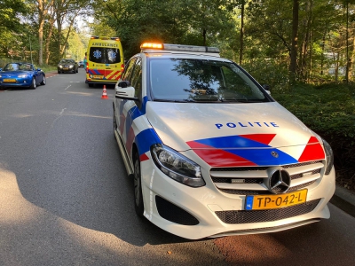 Ongeval met auto en fietser op de Horsterweg in Ermelo