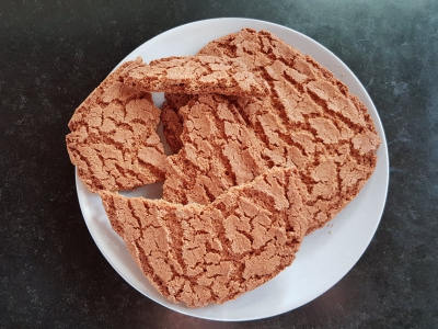 Steun Dindoa en koop heerlijke speculaas