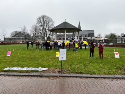 Mars van de menselijke verbinding in het centrum van Ermelo