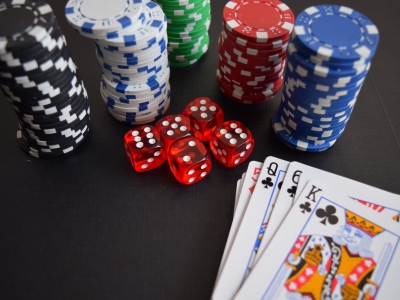 Gokken bij online casino’s: hoe zorg je dat het veilig blijft?