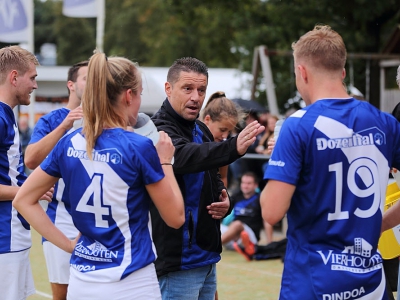 Dindoa Ermelo verlengt contract met hoofdtrainer Van Woudenberg