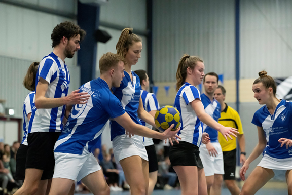 Dindoa voldoet aan sportieve plicht tegen Roda (wedstrijdverslag) - Ermelose Zaken