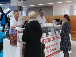 Oliebollen voor het goede doel!