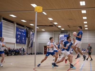 Dindoa wint in slotseconden van Wit-Blauw (wedstrijdverslag)