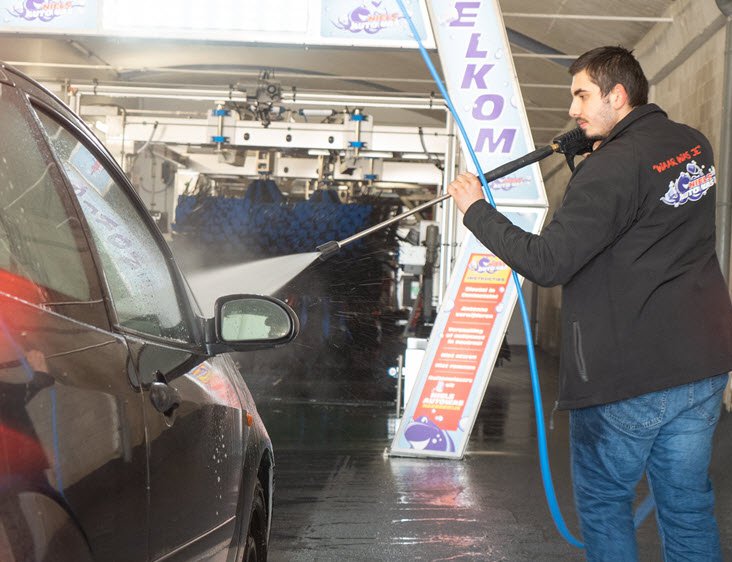 Niels Autowas in Harderwijk is op zoek naar een weekendhulp