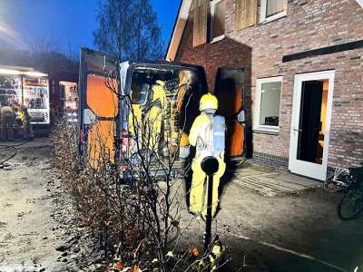 Brand in bedrijfsbus 