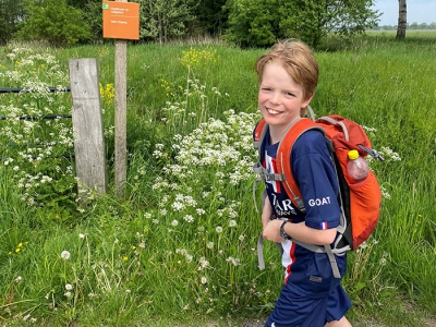 Daan (10) steekt Nederland dwars over voor z’n broertje Mink 