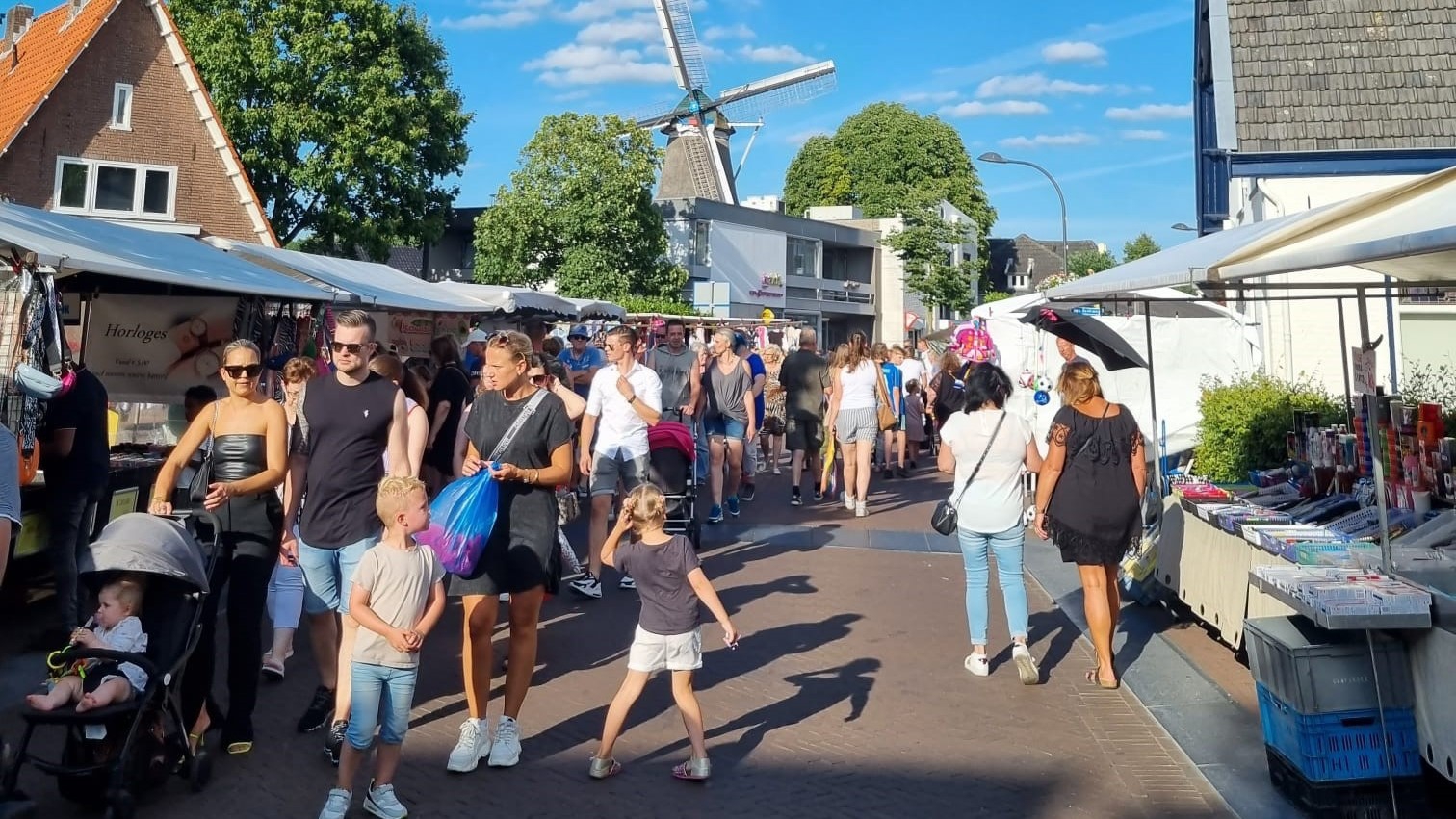 Zomeravondbraderie in Ermelo