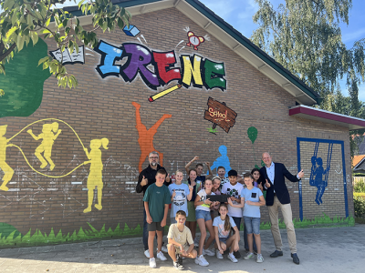 Leerlingen Ireneschool uit Ermelo strijden tegen elektronisch afval