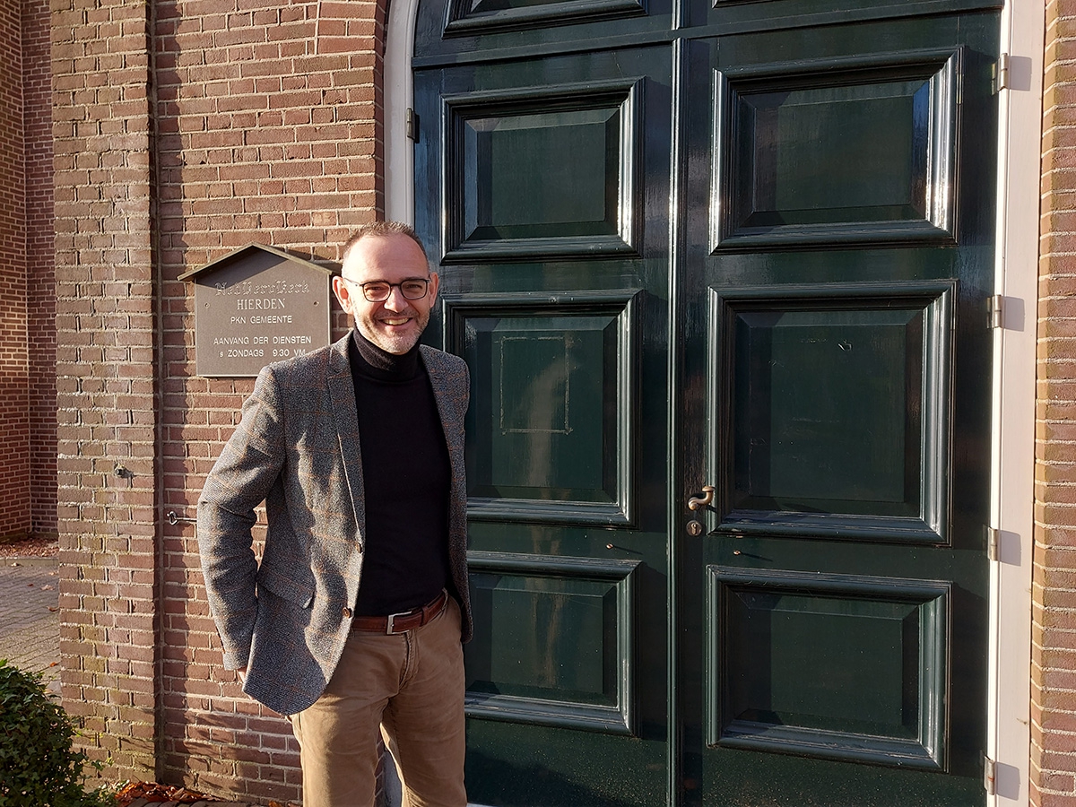“Preken en onderwijzen, dat doe ik het liefst” - Ermelosezaken.nl