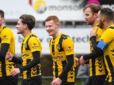 DVS'33 Ermelo pakt belangrijke punten tegen concurrent Hoogeveen (wedstrijdverslag)