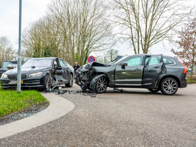 Twee gewonden bij aanrijding in Ermelo 