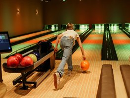 Nieuw: Bowlen en karaoke-café bij Kok Experience