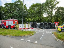 19-jarige jongen uit Ermelo bij zwaar ongeval in Uddel omgekomen: vrachtwagen belandt op bestelbus