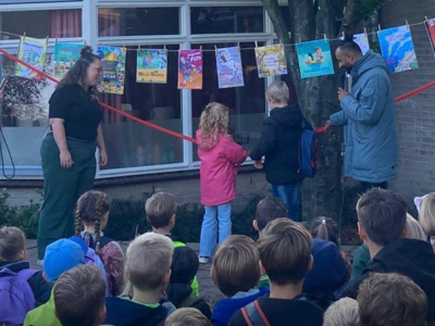 Feestelijke opening Bibliotheek op school op Koningin Julianaschool