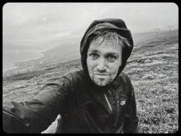 Theaterconcert Wanderings in de Dialoog met Tim Knol