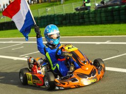 Karttalent Sem Schoolderman sluit debuutjaar in de kartsport af met rookietitel in Cadet 160cc-klasse