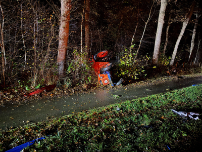 Trekkerbestuurder overleden na botsing op Nijkerkerstraat in Putten