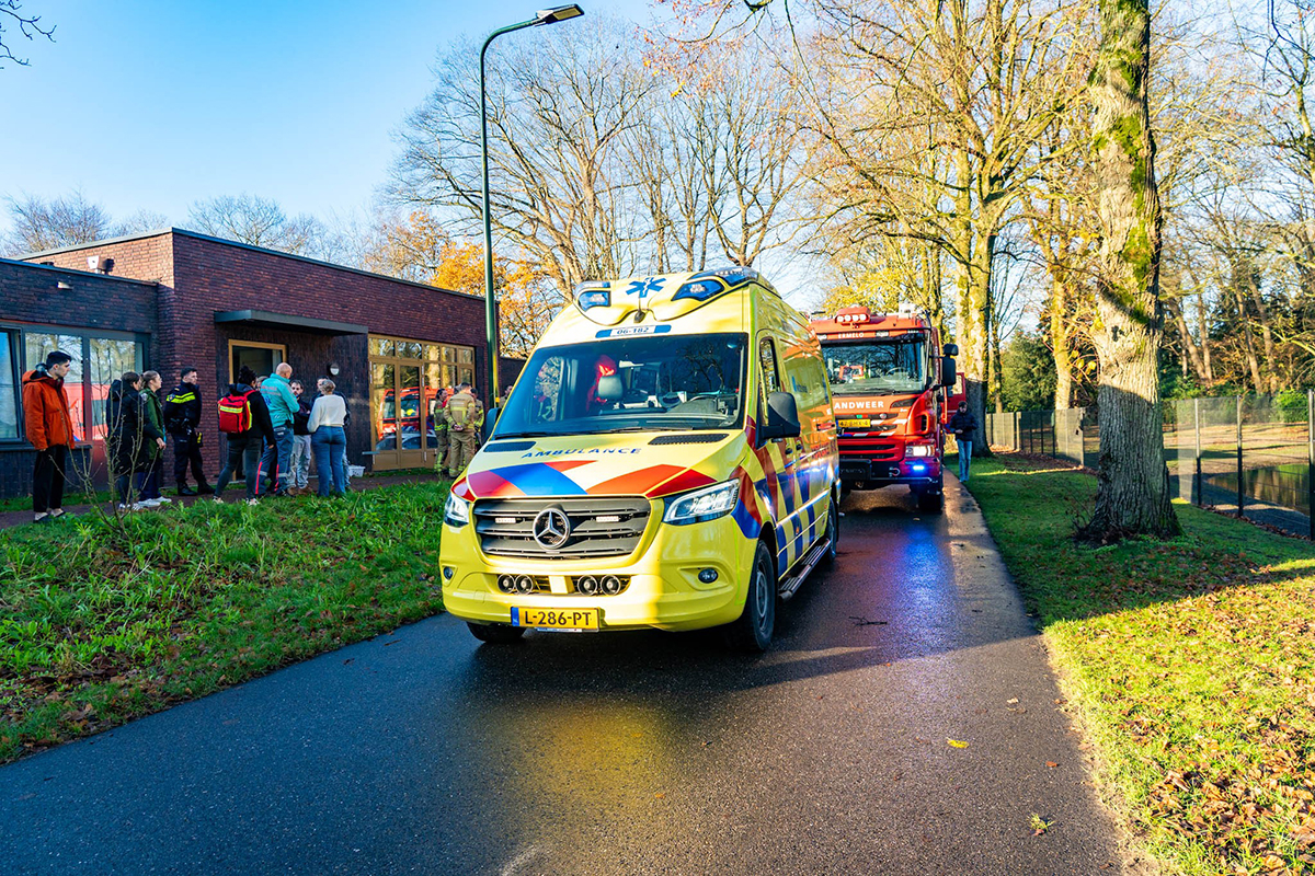 Brand in kamer van woonzorglocatie Ermelo snel onder controle; één bewoner naar ziekenhuis