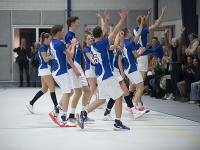 Dindoa wint op de valreep van AVO