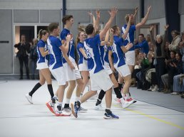 Dindoa wint op de valreep van AVO