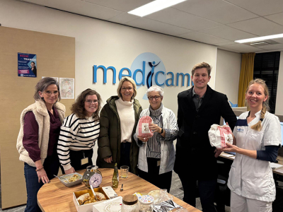 CDA Ermelo bedankt hulpdiensten met versgebakken oliebollen