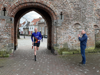 Broekhuis Halve Marathon op boulevard leeft. Hardloopwedstrijd wordt stadsevenement