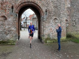 Broekhuis Halve Marathon op boulevard leeft. Hardloopwedstrijd wordt stadsevenement