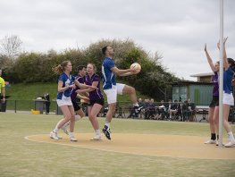 Dindoa opent veldseizoen met degelijke winst in Houten