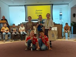 Drie winnaars bij feestelijke finale Junior Dictee 2026