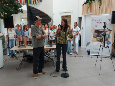 Lancering boek &lsquo;Op Handen&rsquo; - een ode aan de mensen achter de zorg