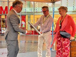 Zilveren pauw voor Sven en Bernadette Gravendeel